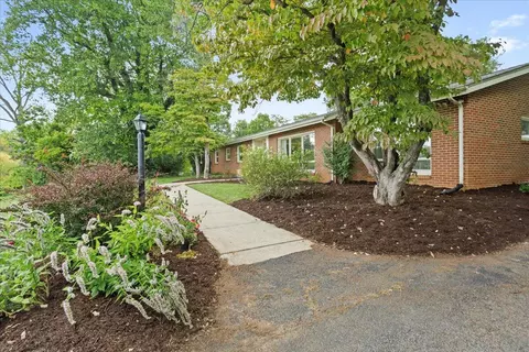 4117 Cravens Creek Rd SW, Roanoke, VA 24018