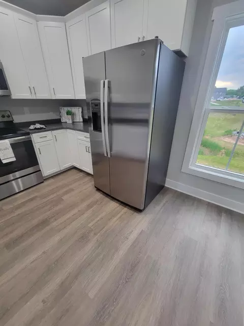 Kitchen - 297 Sable Rd, Evington, VA 24550 photo 5 of 6
