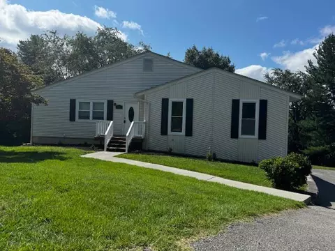 6630 Old Barn Cir, Roanoke, VA 24018