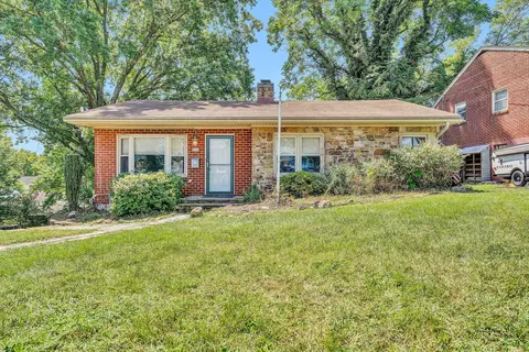 2702 Avenel Ave SW, Roanoke, VA 24015
