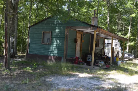 364 Oak Ln, New Castle, VA 24127