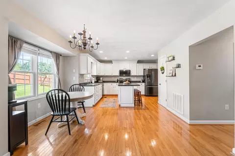1640 Meadows Rd, Vinton, VA 24179 photo 5