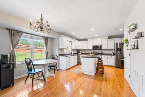 1640 Meadows Rd, Vinton, VA 24179 photo 4
