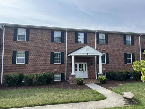 3531 Peters Creek Rd NW #405, Roanoke, VA 24019