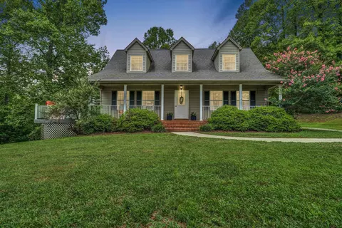 180 Ball Park Rd, Rocky Mount, VA 24151