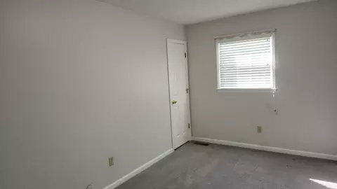 Bedroom - 301 Dustys Rd, Covington, VA 24426 photo 3 of 3