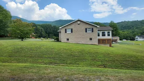 Exterior - 301 Dustys Rd, Covington, VA 24426 photo 3 of 6