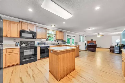 1291 Menefee Dr, Goode, VA 24556 photo 12