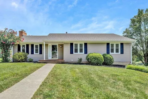 5011 Jonathan Ln, Roanoke, VA 24019