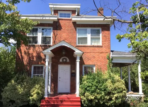 27 W Clay St, Salem, VA 24153