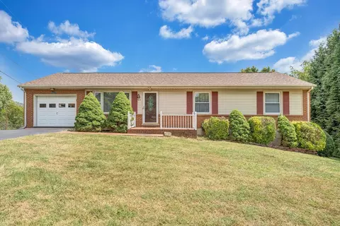 516 Howard Dr, Salem, VA 24153