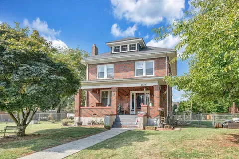 4334 Delray St NW, Roanoke, VA 24012