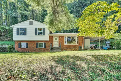 5771 Pine Acres Ln SW, Roanoke, VA 24018