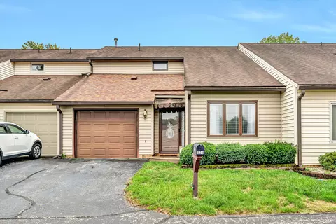 525 Dillon Dr, Vinton, VA 24179