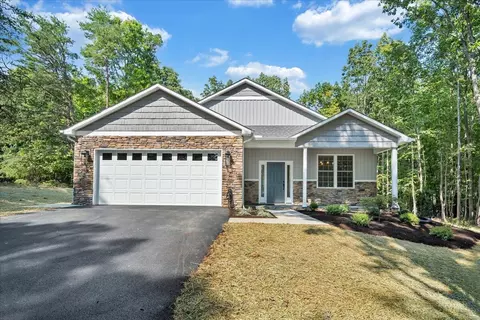 1114 Thornblade Way, Blue Ridge, VA 24064