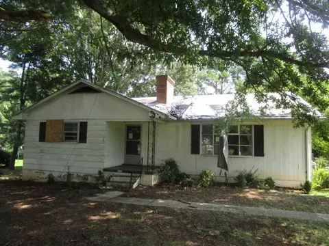707 Milnwood Rd, Farmville, VA 23901