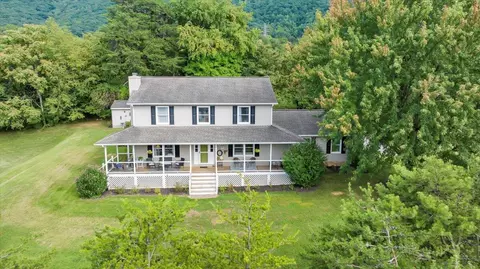 5231 Hill Dr, Roanoke, VA 24012