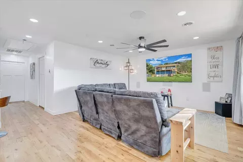 908 E Dolly Ann Dr, Covington, VA 24426 photo 8