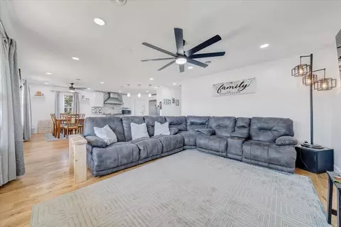 908 E Dolly Ann Dr, Covington, VA 24426 photo 9