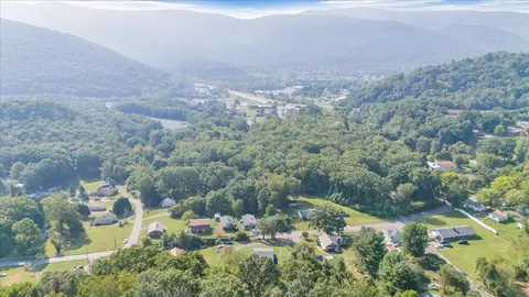 908 E Dolly Ann Dr, Covington, VA 24426 photo 57