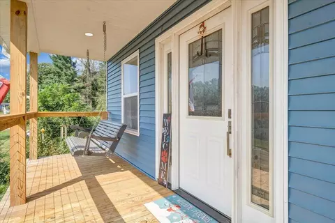 908 E Dolly Ann Dr, Covington, VA 24426 photo 5