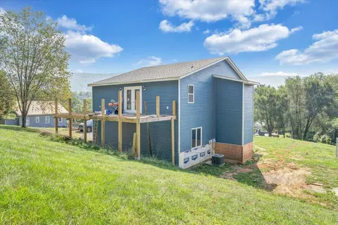 908 E Dolly Ann Dr, Covington, VA 24426 photo 38
