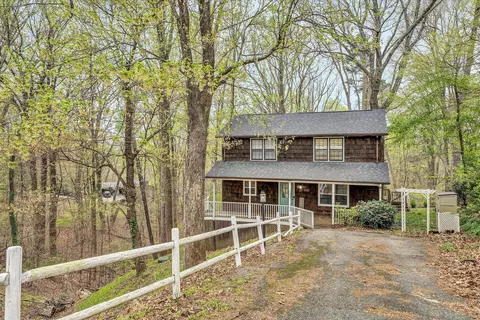 1206 Lanier Rd, Martinsville, VA 24112