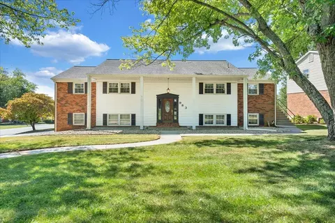 983 Colbourne Ave, Vinton, VA 24179