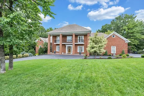 5325 Fox Ridge Rd, Roanoke, VA 24018