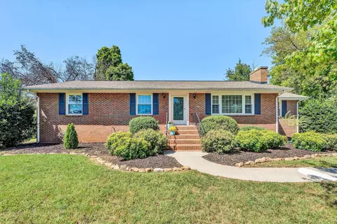 531 W Carrollton Ave, Salem, VA 24153