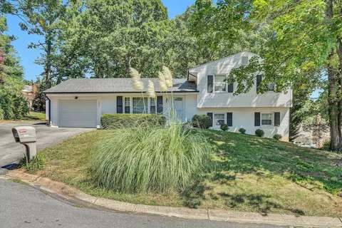 3639 Barn Swallow Cir, Roanoke, VA 24018