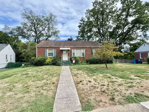 2781 Derwent Dr SW, Roanoke, VA 24015