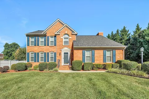 1714 Ashbury Ct, Roanoke, VA 24012
