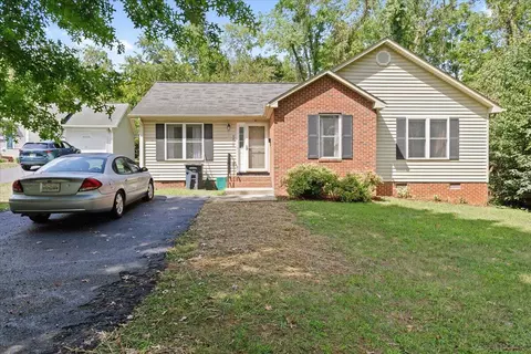 2813 Aspen Grove Ct NW, Roanoke, VA 24017