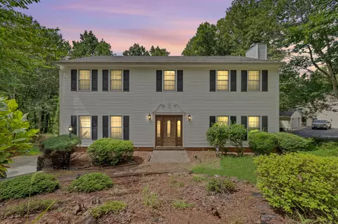 6652 Parkway Dr, Roanoke, VA 24018