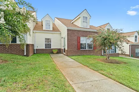 23 Hunters Ridge Ln, Rocky Mount, VA 24151