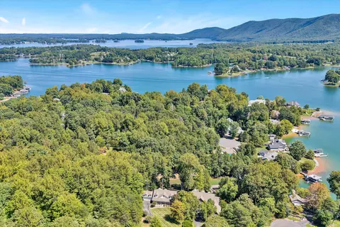 View/Area - 155 Mountain Shore Dr, Penhook, VA 24137 photo 3 of 4