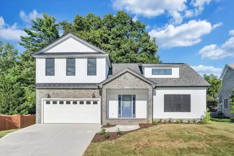3608 Colonial Court Dr, Roanoke, VA 24018