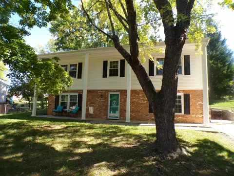 3816 Vauxhall Rd, Roanoke, VA 24018