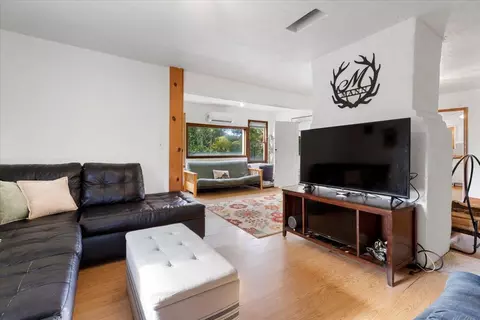 Living - 2938 N Fork Rd, Elliston, VA 24087 photo 3 of 4