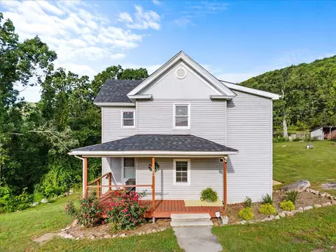 Exterior - 2938 N Fork Rd, Elliston, VA 24087 photo 2 of 10
