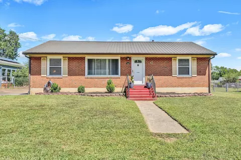 2039 Laura Rd NW, Roanoke, VA 24017