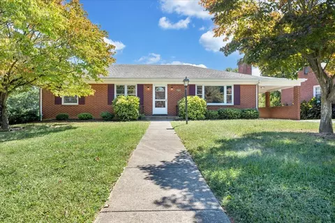 2750 Thorndale St SW, Roanoke, VA 24015