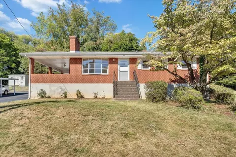 3435 Troxell Rd SE, Roanoke, VA 24014