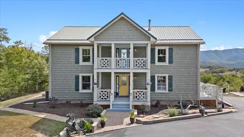 20545 Craigs Creek Rd, New Castle, VA 24127