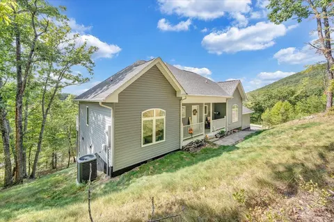 6516 Circleview Dr, Roanoke, VA 24014 photo 4