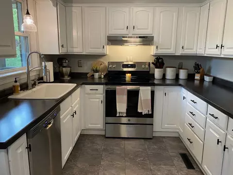 7021 Brookview Rd, Roanoke, VA 24019 photo 8