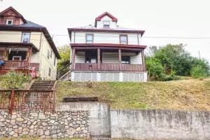 626 Tazewell Ave SE, Roanoke, VA 24013