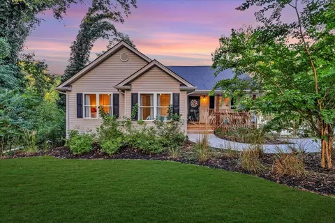 16520 Moneta Rd, Moneta, VA 24121