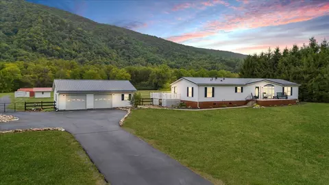 8285 Dunlap Creek Rd, Covington, VA 24426